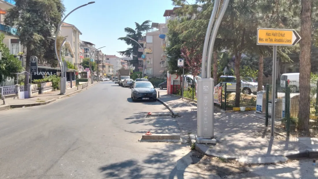 Bu yol tehlike saçıyor