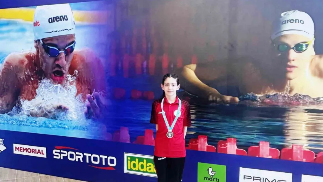 Körfezli yüzücü Trabzon’dan madalyayla döndü