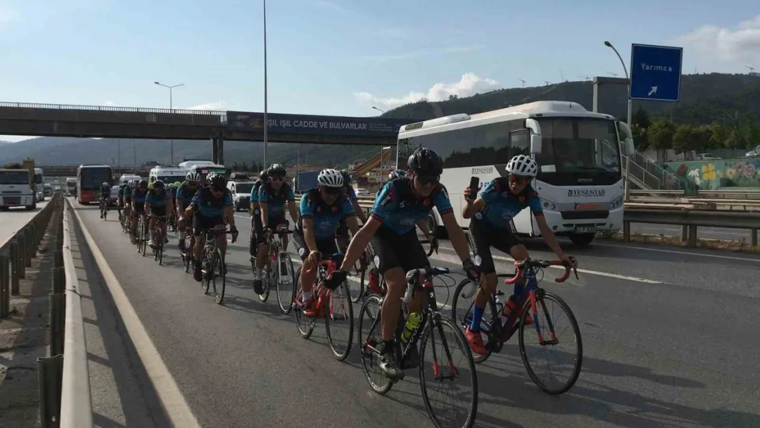 Arnavutköy'den yola çıkan sporcular Kocaeli'ye ulaştı