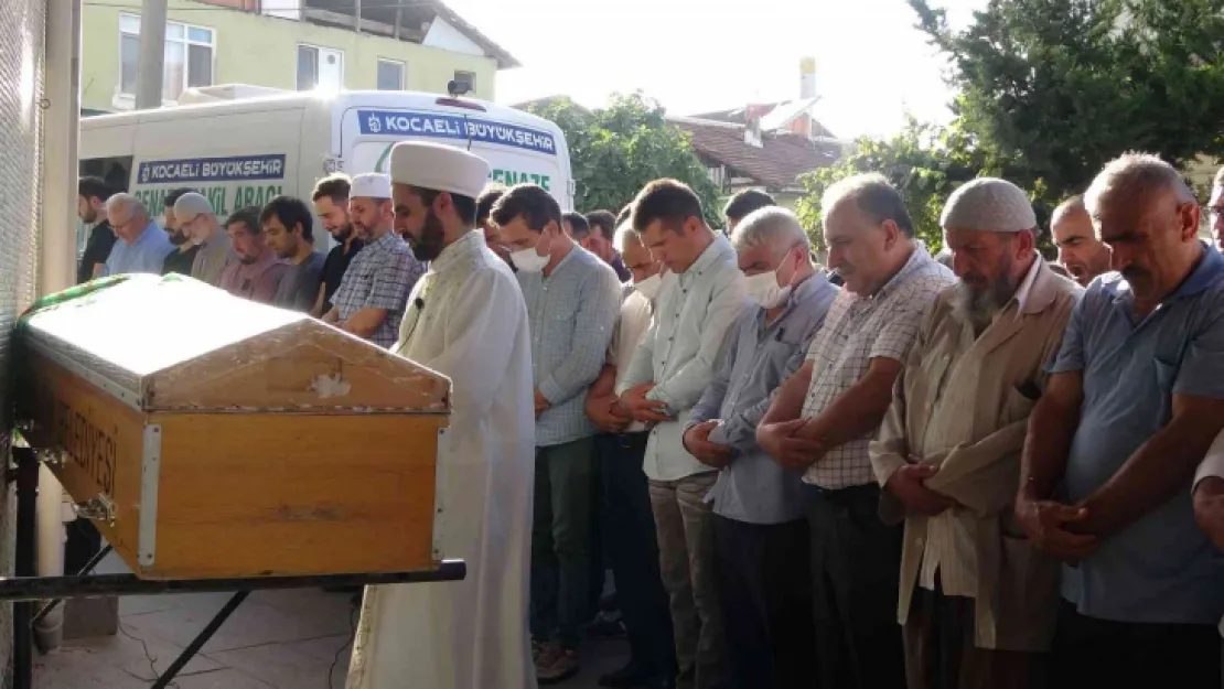 Kızı gibi kendisi de kaza kurbanı oldu