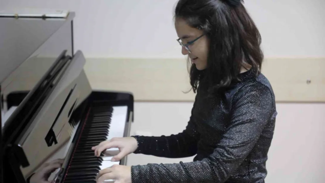 Konservatuvar öğrencisinden önemli başarı