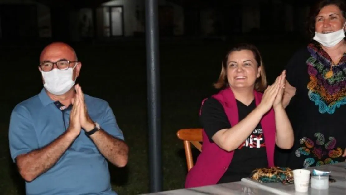12 Eylül'de Sosyal Demokratlar yasta, Hürriyet eğlencede!