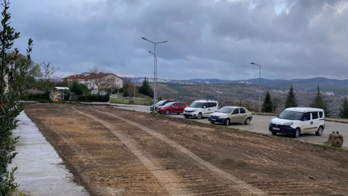 17 Ağustos Bulvarı'na otopark yapılıyor