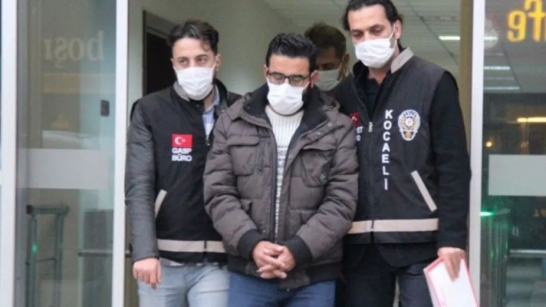 20 yıl önceki davadaki avukattan 'ilişki' iddiası!