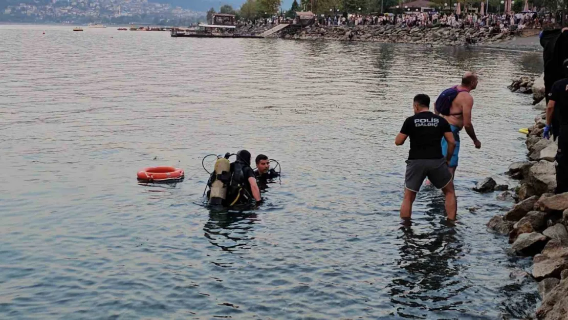 Girdiği Sapanca Gölü'nde boğuldu