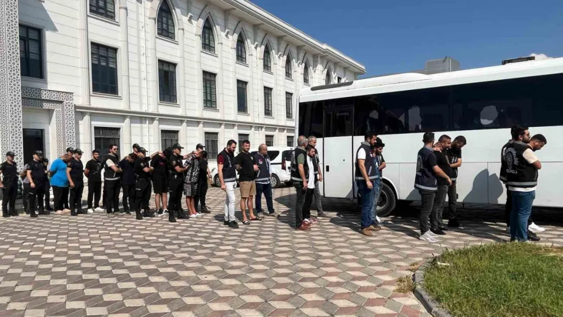 4 iş yerini kurşunlayıp bir gencin ölümüne sebep olanlar yakalandı