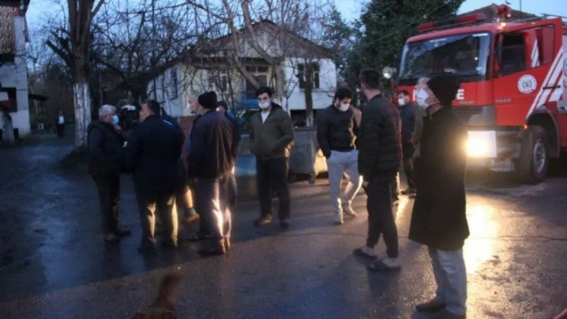 4 katlı bina alev alev yandı  