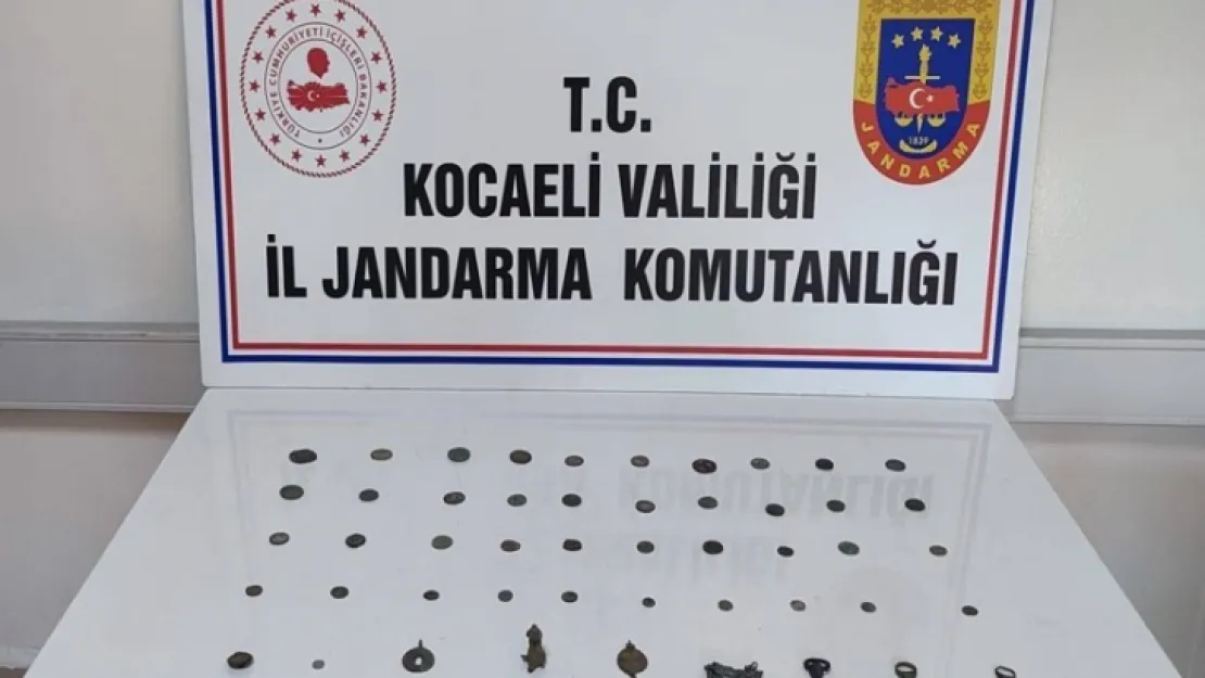 49 parça tarihi eser ile yakalandılar