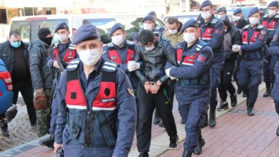 5 DEAŞ şüphelisinden 4'ü serbest bırakıldı