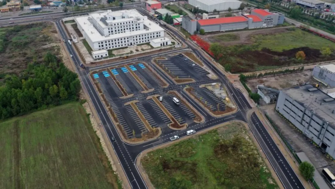 552 araçlık 4 yeni açık otopark yapıldı