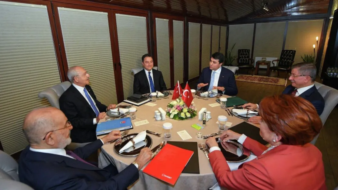 6'lı masaya büyük şok!