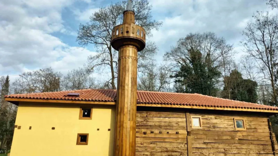 Sakarya'da 698 yıllık camii, yeniden ibadete açılıyor