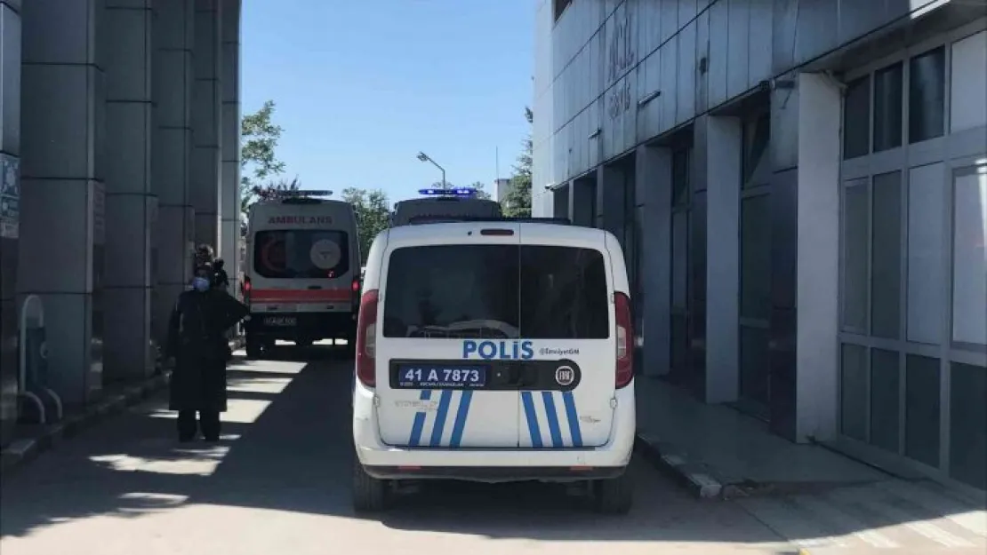 Ensesine mermi isabet eden çocuk yaralandı