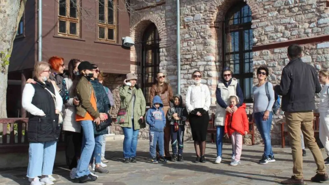 700 yıllık Orhan Camii'ne turist akını