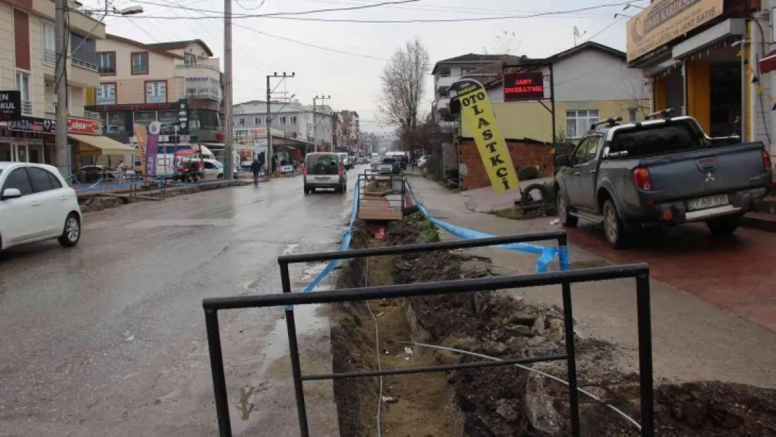 9 aydır bitmeyen proje esnafı isyan ettirdi