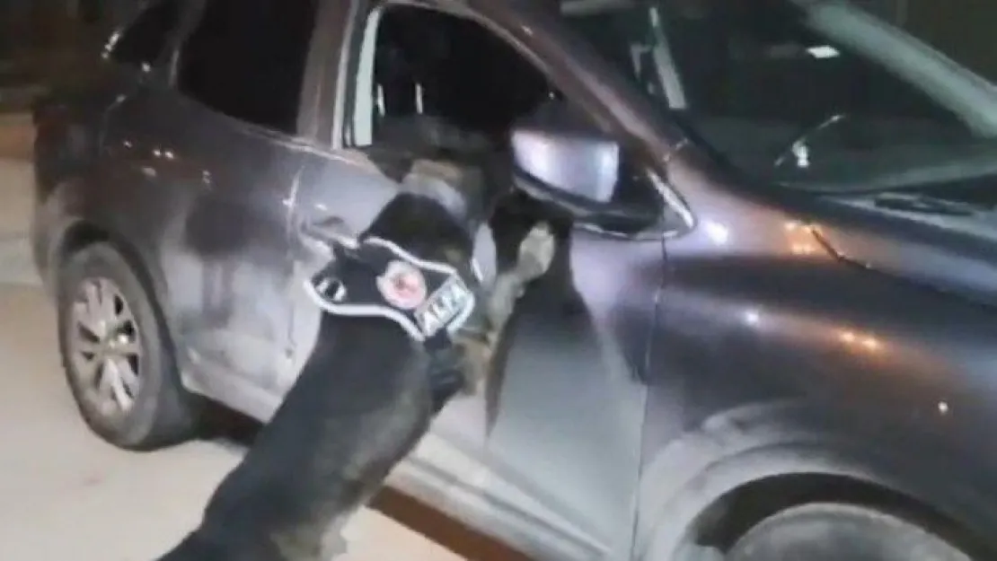 9 kilo uyuşturucu ele geçirildi  