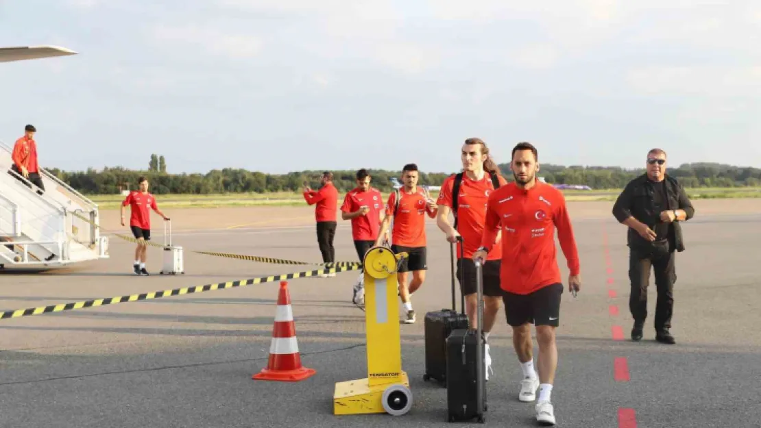 A Milli Futbol Takımı, Hollanda'da