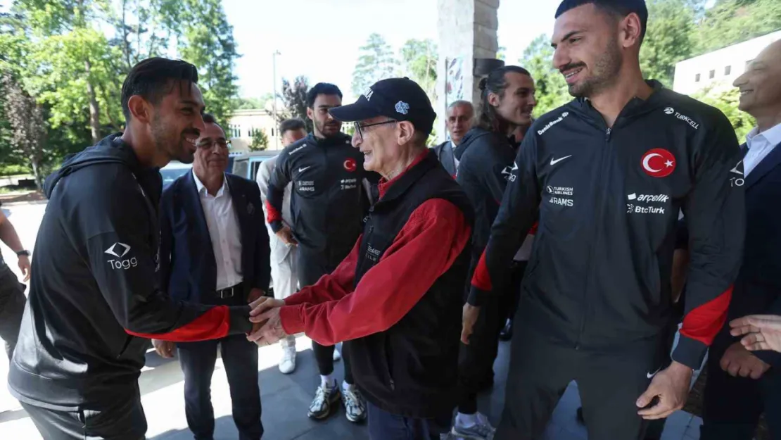 A Milli Takım'dan Aziz Sancar'a ziyaret