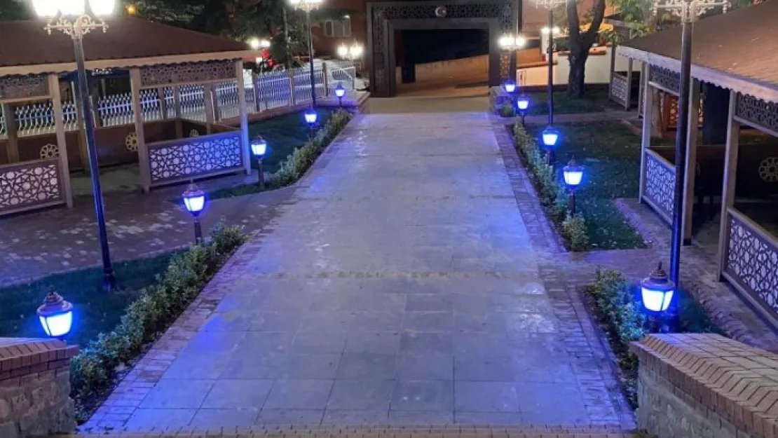 Adnan Kahveci Parkı ışıl ışıl oldu