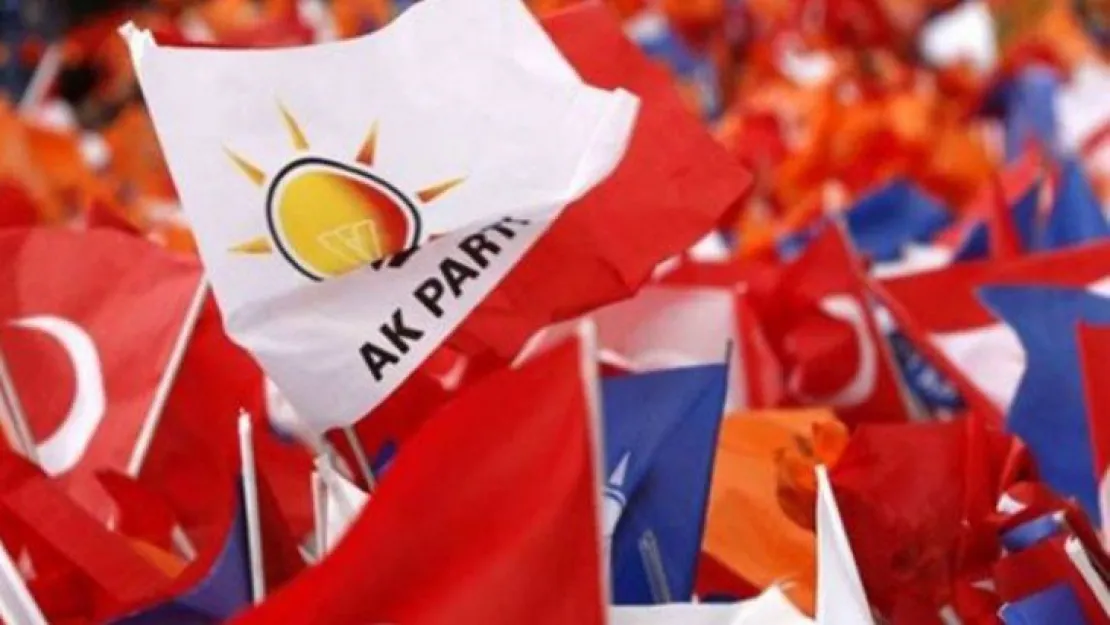 Ak Parti Kocaeli'de 2 istifa daha!