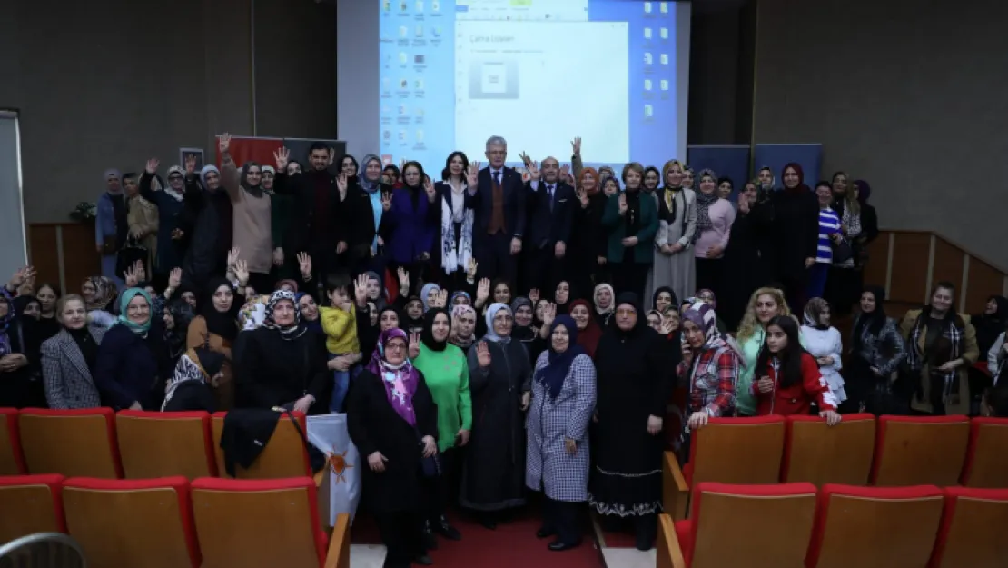 AK Parti'ye 1041 yeni kadın üye 