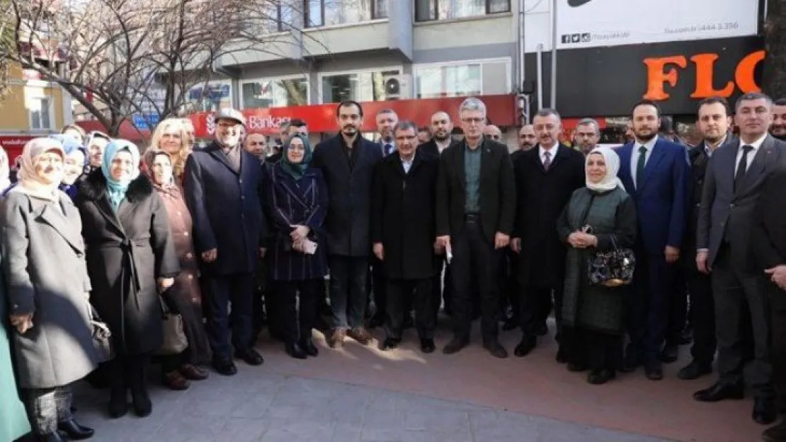 AK Parti'den depremzedelere bağış
