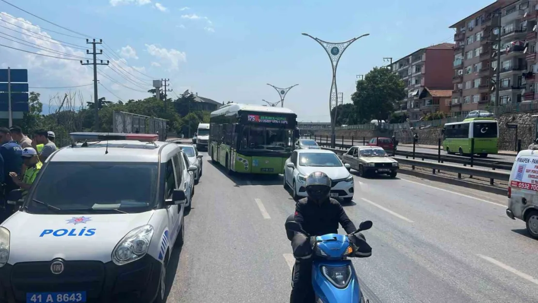 Alper Gezeravcı Kocaeli'de trafik kazası geçirdi