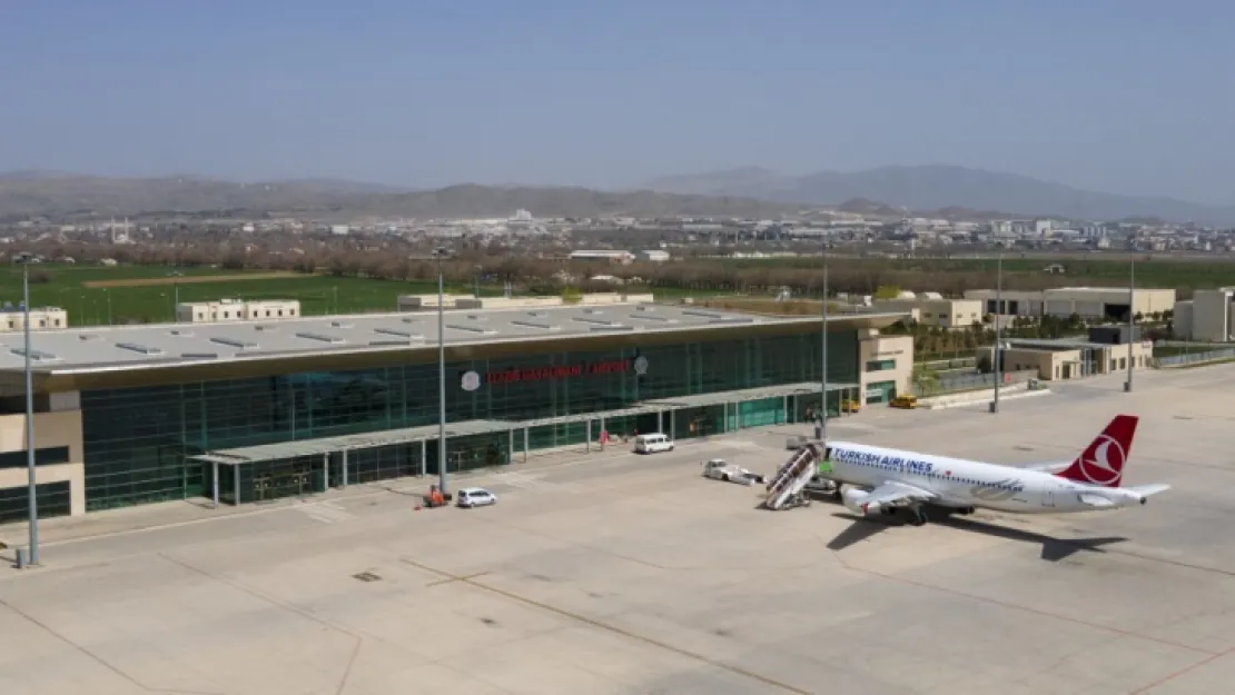 Anadolujet uçağından zorunlu iniş!