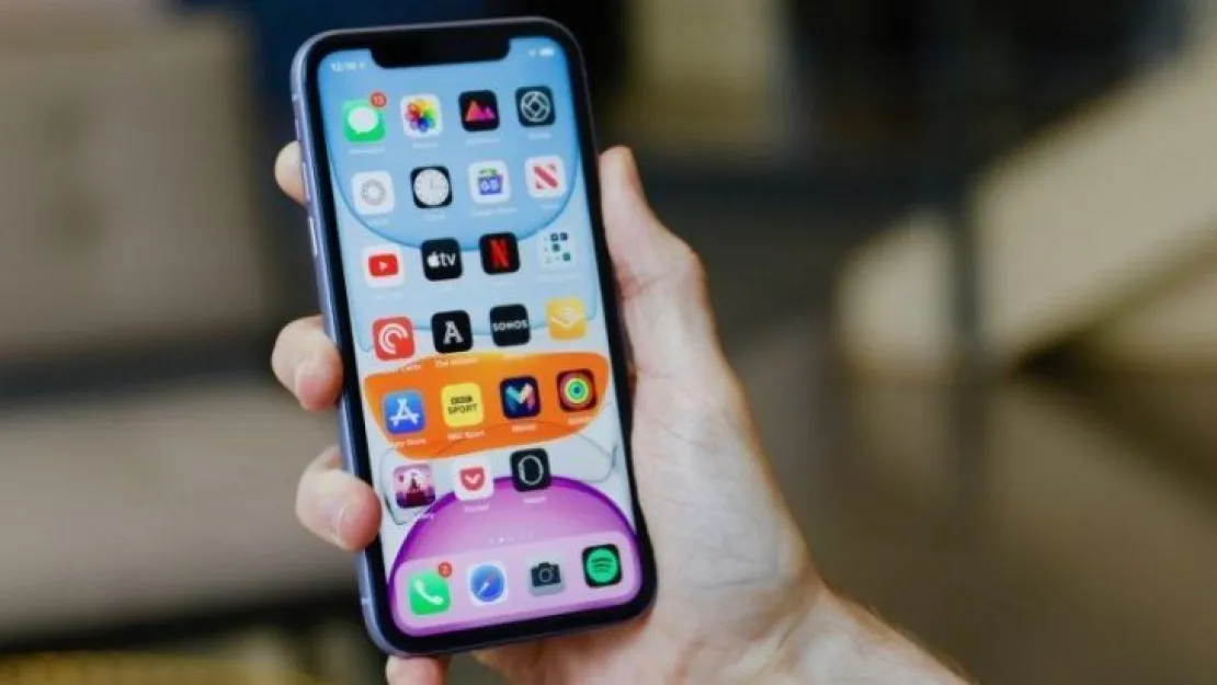Apple ofislere geri dönüş tarihini erteledi