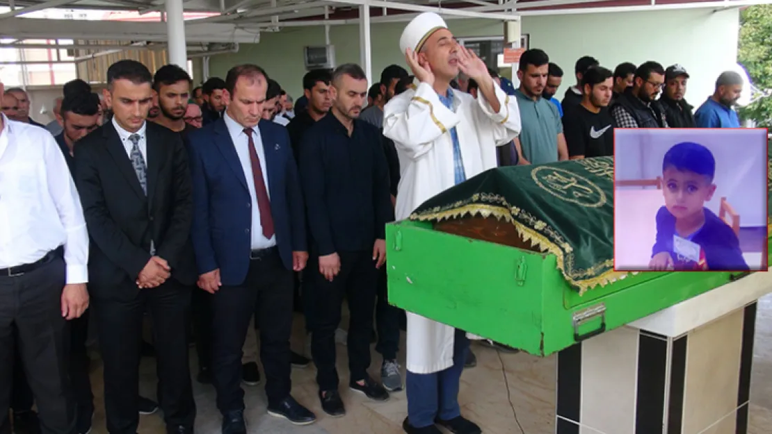 4 yaşındaki çocuk son yolculuğuna uğurlandı