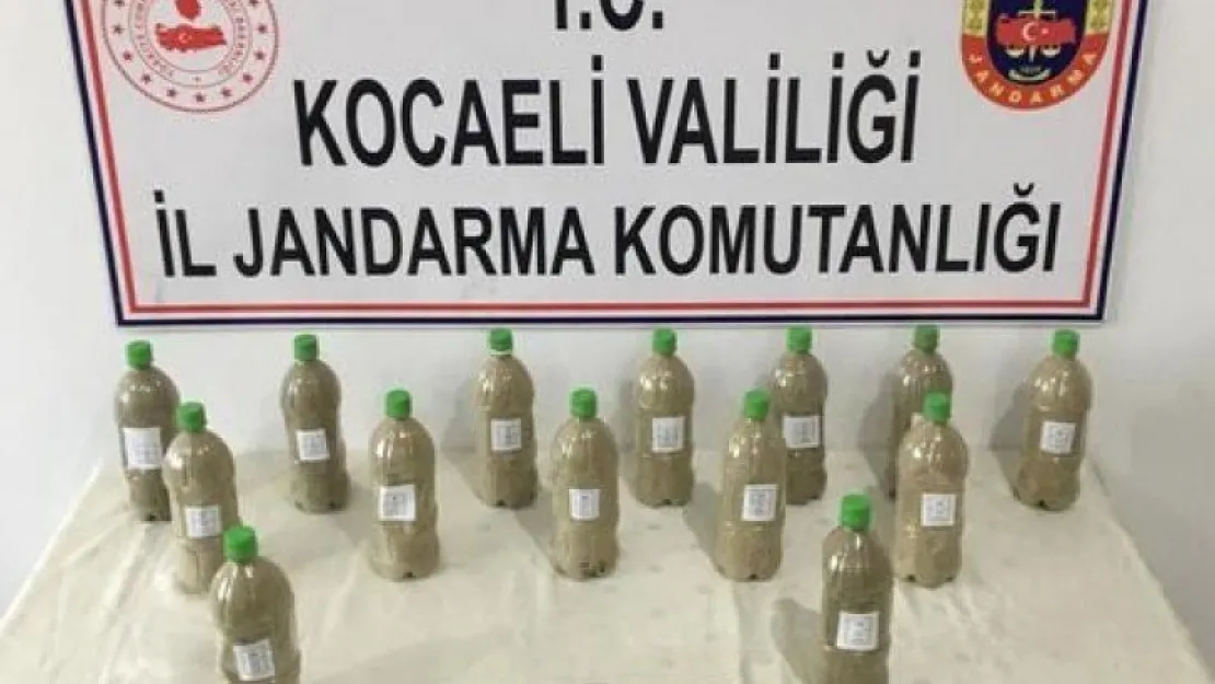 Araçtaki pet şişelerin içinden esrar çıktı