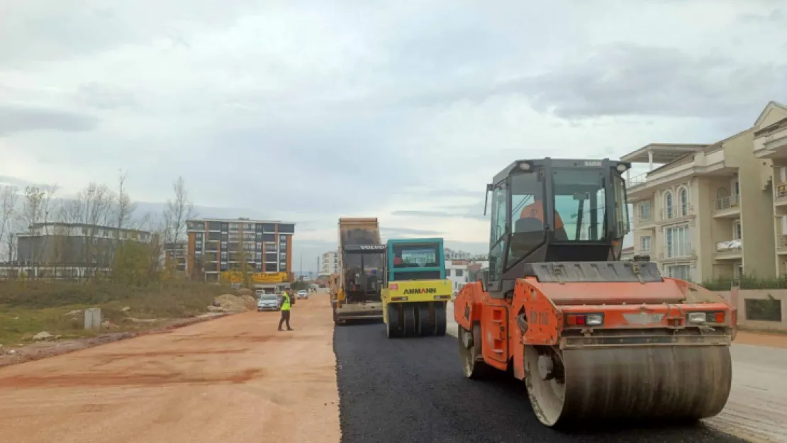 Asiller Caddesi'nin 1. etabı asfaltlandı