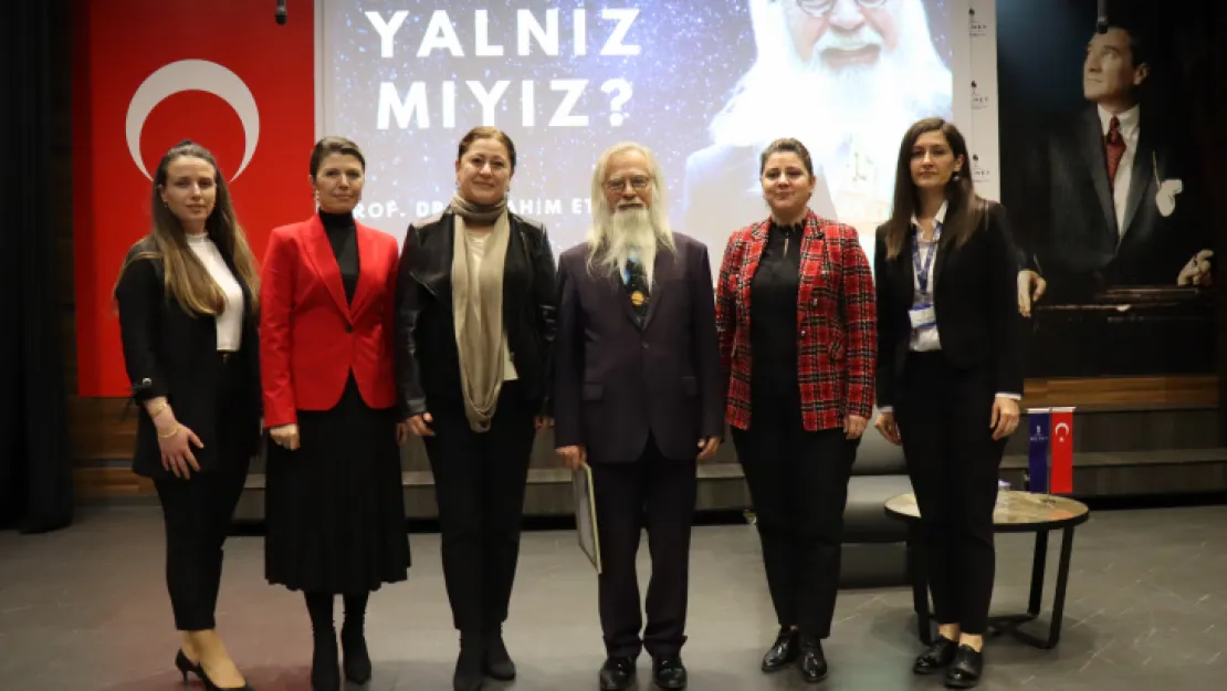 Astronomi profesörü Bilnet'te