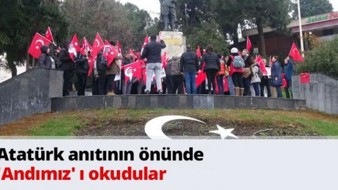 Atatürk anıtının önünde 'Andımız' ı okudular