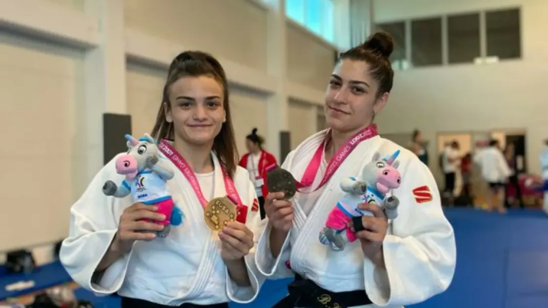 Avrupa Oyunlarında Kağıtspor fırtınası