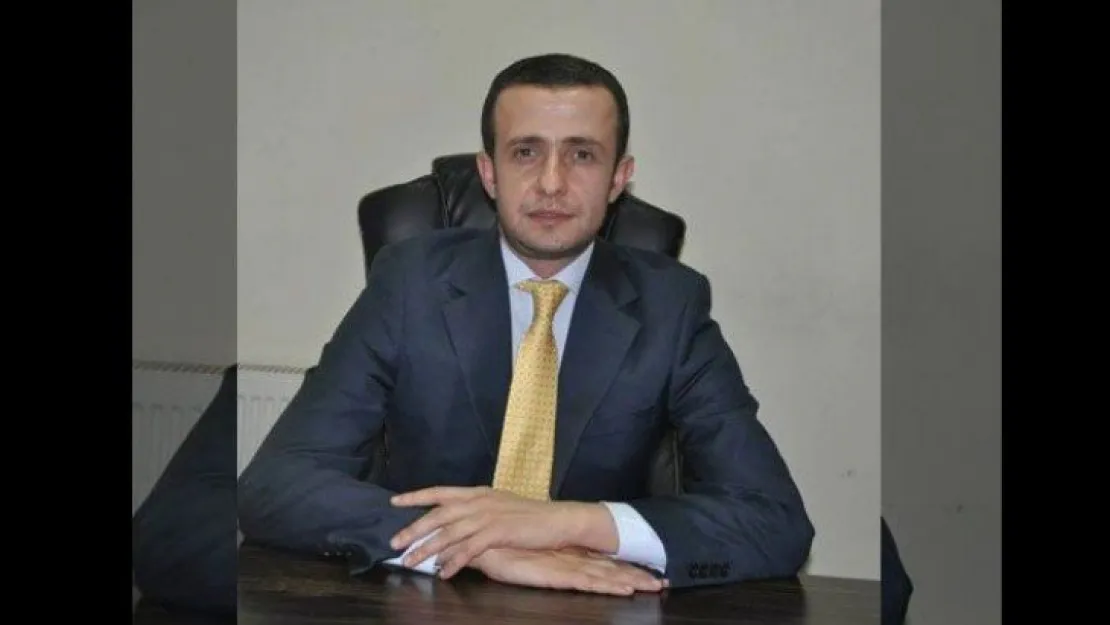 Ayyıldız: Başörtüsü yasaklansın