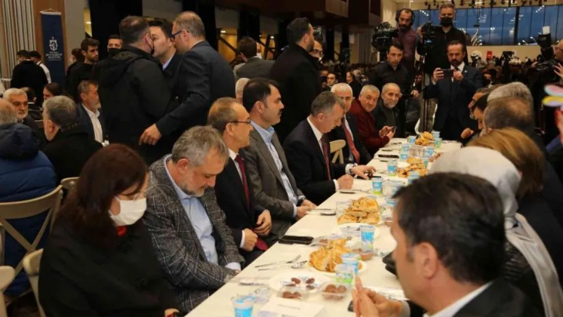 Ülkeye, millete sevginin ölçüsü yapılan hizmetlerdir, yatırımlardır