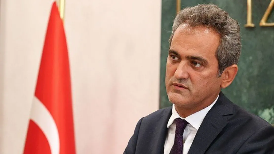 Bakan Özer'den flaş açıklama! Okullar kapanıyor mu?