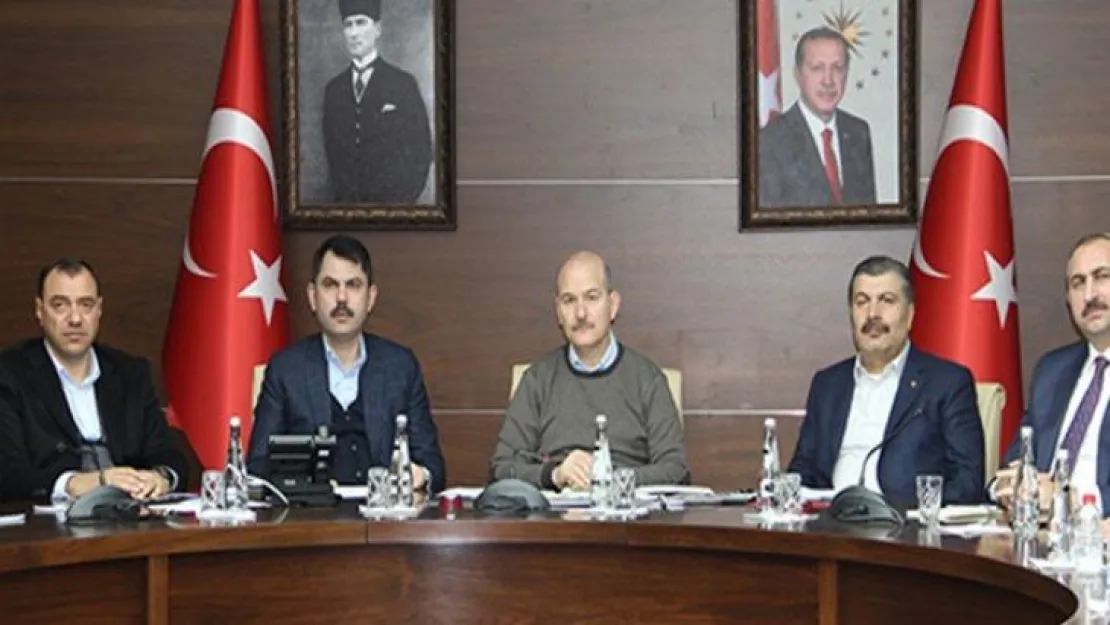 Bakanlardan deprem bölgesinde önemli açıklamalar