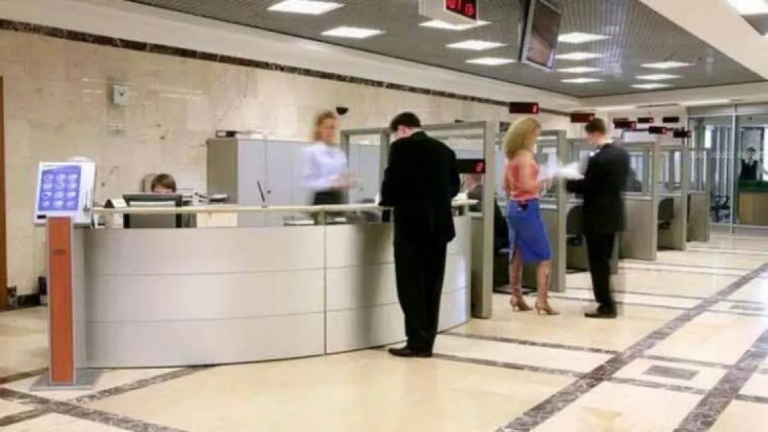 Banka çalışanları müşteri bilgilerini para karşılığı sattı