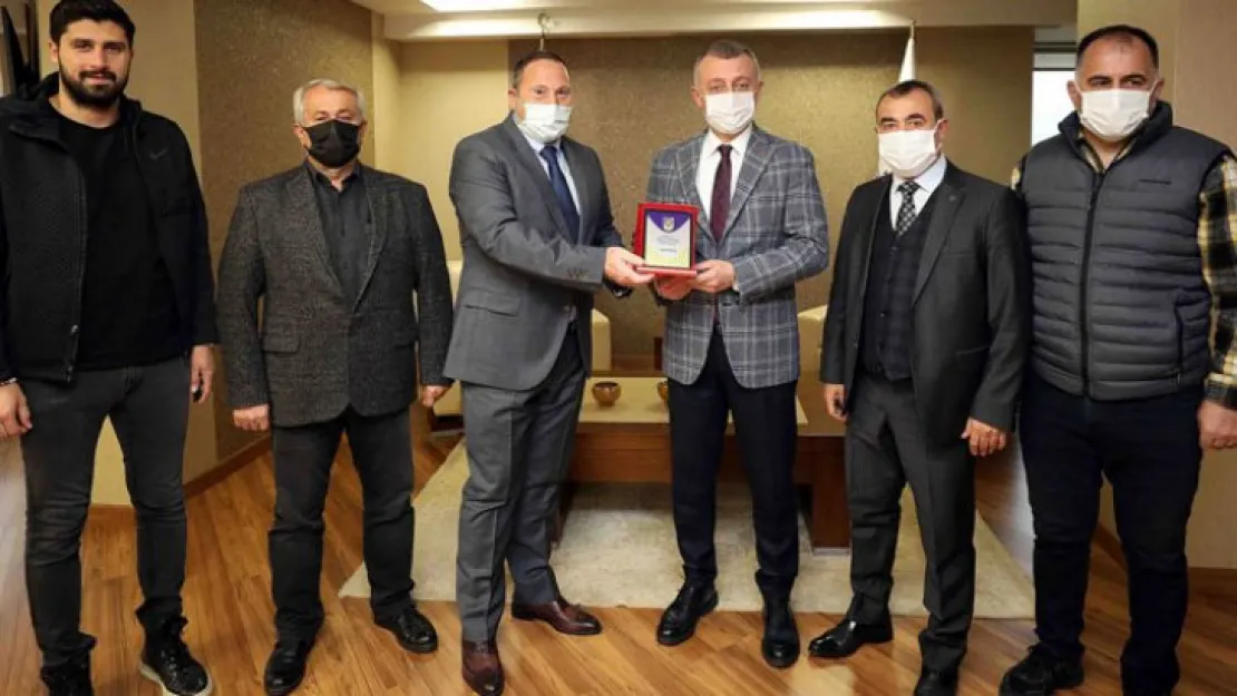 Başkan Büyükakın: Kulüplerimiz yalnız değildir