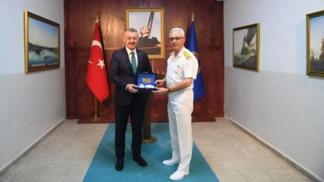 Başkan Büyükakın, Tümamiral Gedik'i ziyaret etti