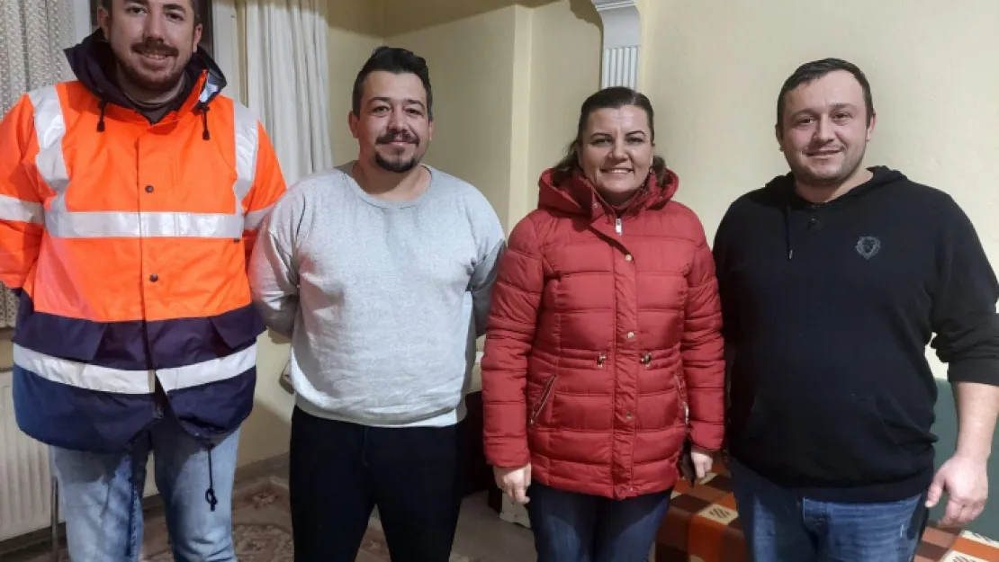 Başkan Hürriyet vatandaşın çay davetini geri çevirmedi 
