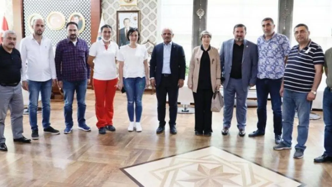 Başkan Şener Söğüt: 'Muhtarlarımızla diyalog halindeyiz'