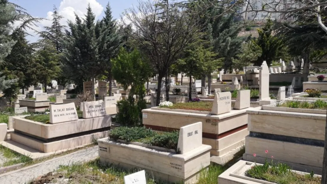 Bayramda mezarlıklara ücretsiz ulaşım