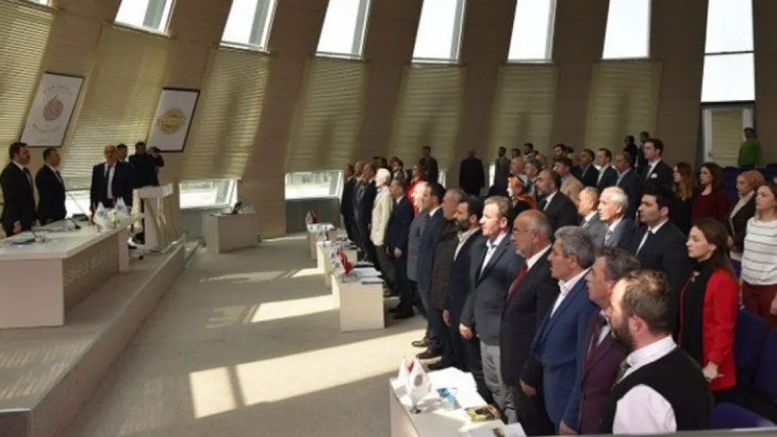 Belediye Meclisinde T.C polemiği