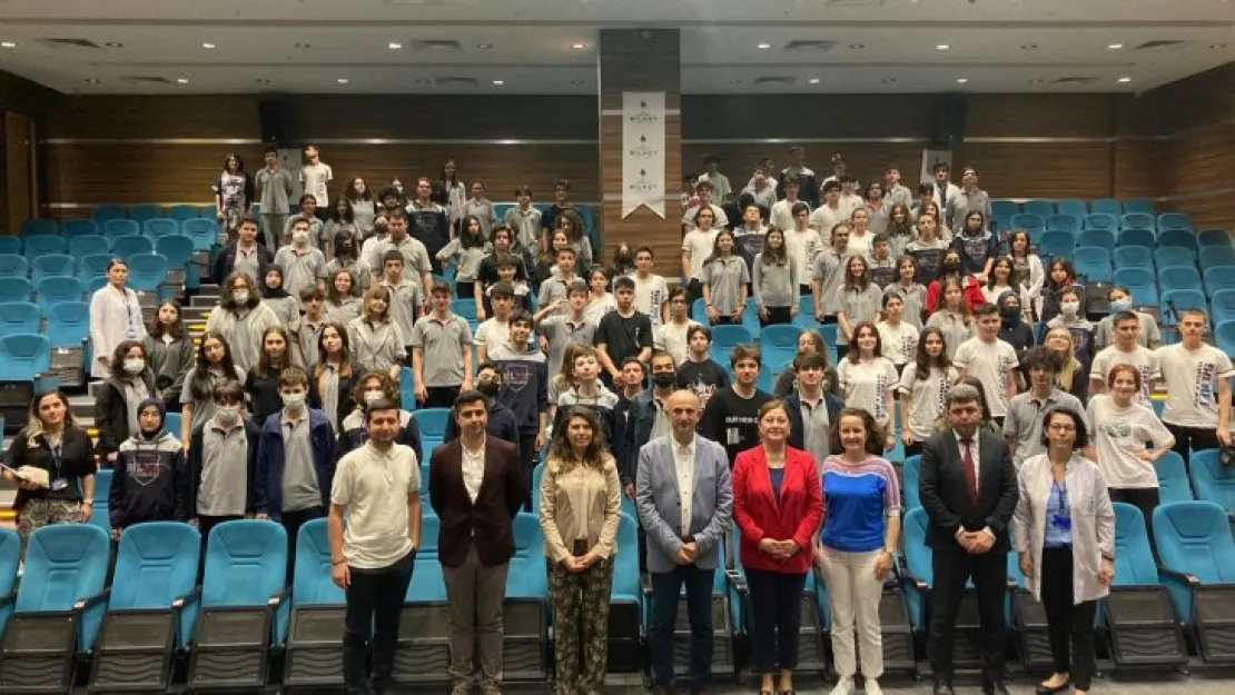 Bilnet Kocaeli'den öğrencilerin ufkunu genişletecek seminer