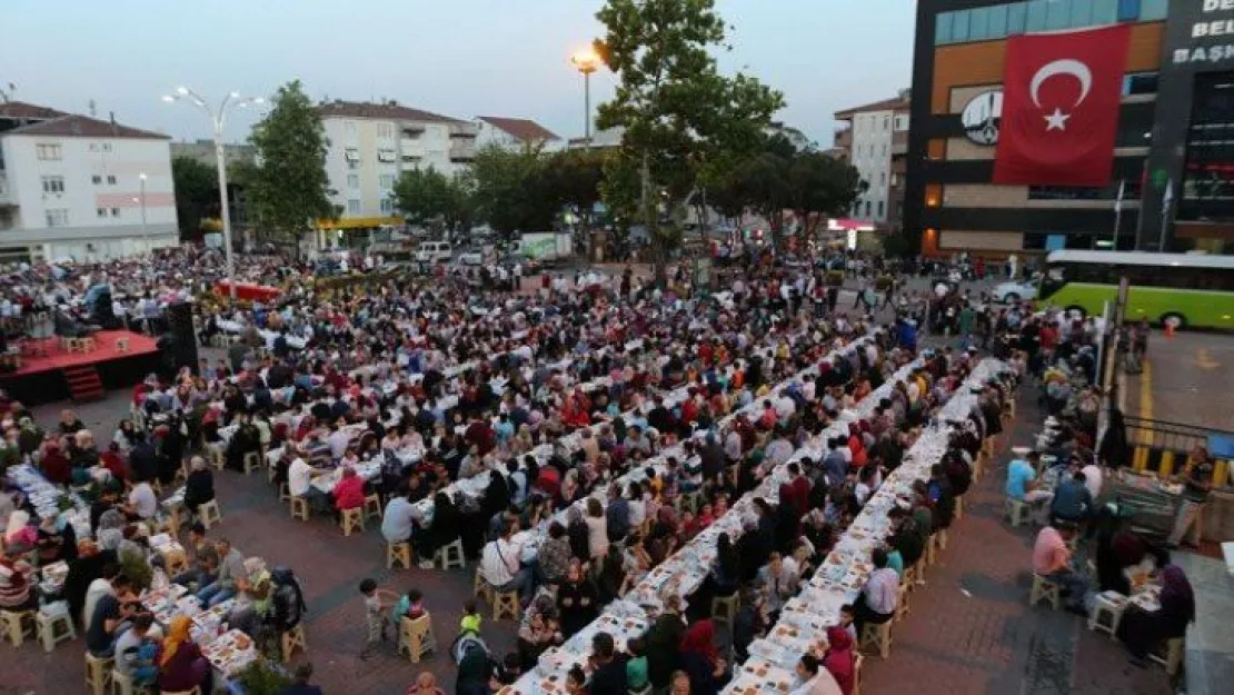 Binlerce kişi iftarda bir araya gelecek