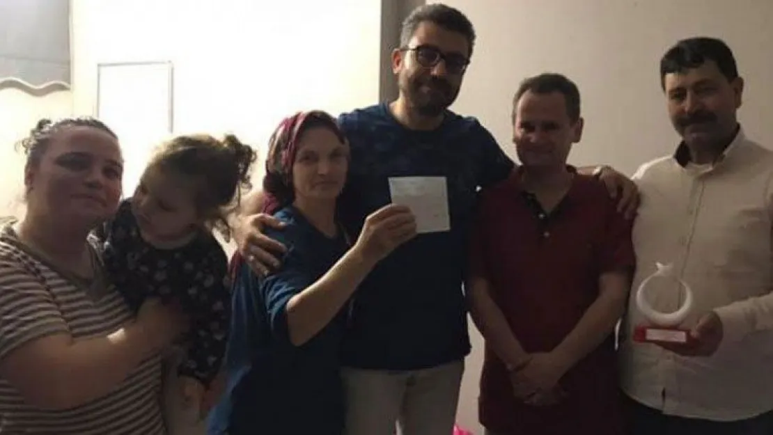 Bir kez daha esnafı dolaştı