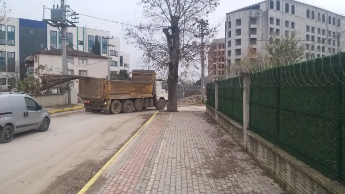 Bu kamyon tehlike taşıyor